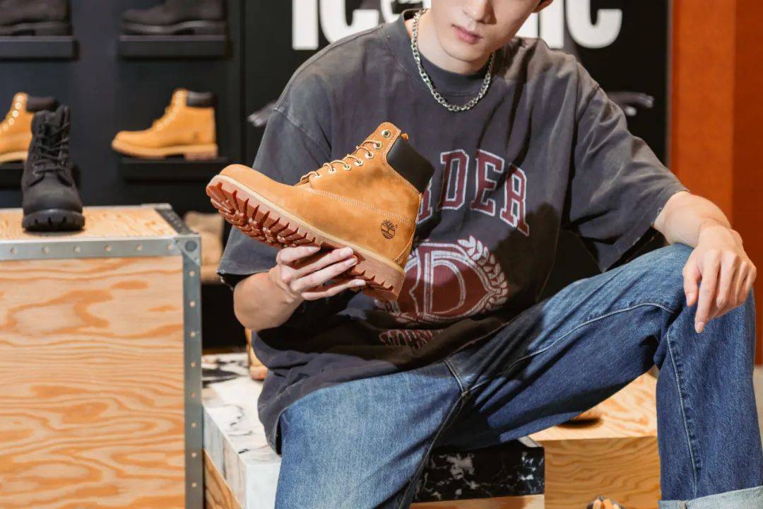 用大黄靴走遍世界的Timberland，迈进上海港汇恒隆广场