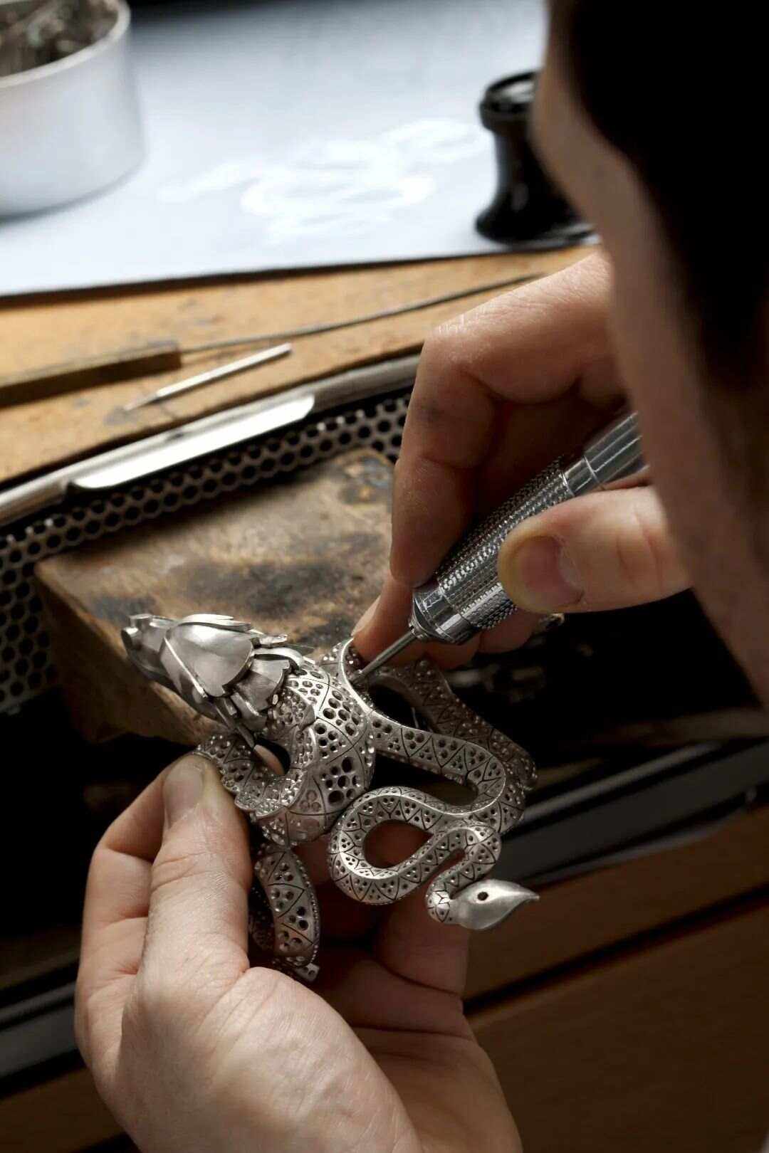 贵金属铸造(贵金属铸造机)